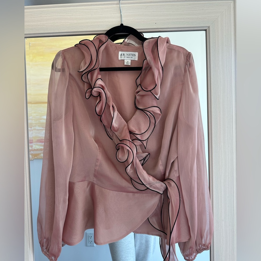 Ruffles long sleeve top